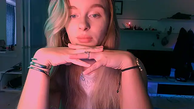 Eva Jaya online show from 09-12-25, 10:04