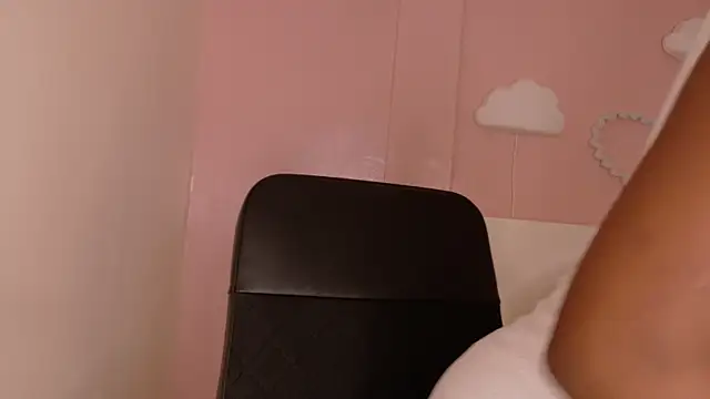 briannajackson  online show from 11-11-25, 07:47