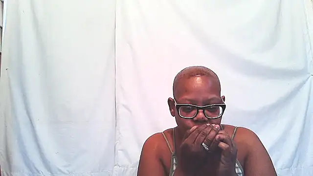 Snapshot of PrettysWorld chatting on 06-01-26, 09:55 PrettysWorld online show from 06-01-26, 09:55
