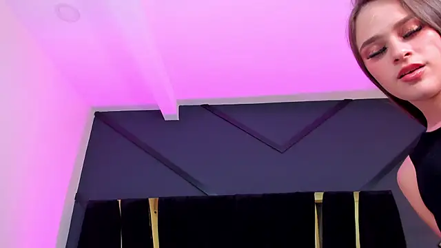 Snapshot of shaina_vasquez chatting on 01-31-25, 09:48 shaina vasquez online show from 01-31-25, 09:48