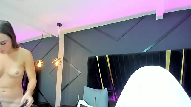 Snapshot of shaina_vasquez chatting on 02-06-25, 10:53 shaina vasquez online show from 02-06-25, 10:53