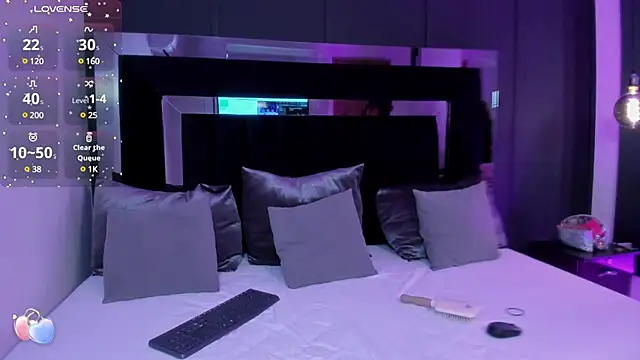 Snapshot of shaina_vasquez chatting on 03-13-25, 07:28 shaina vasquez online show from 03-13-25, 07:28