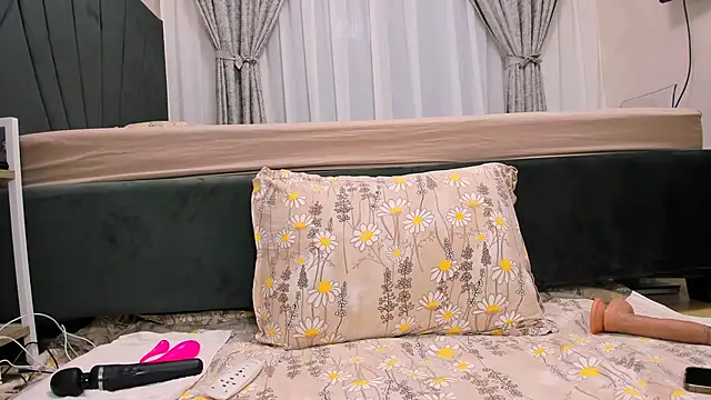 Snapshot of wowsquirtx chatting on 02-15-25, 03:20 wowsquirtx online show from 02-15-25, 03:20