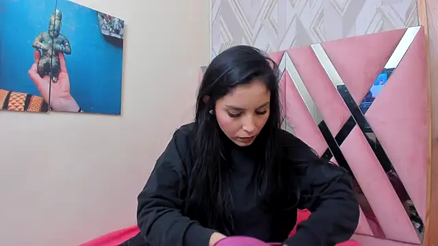  miaquevedo  online show from 01-31-25, 12:18