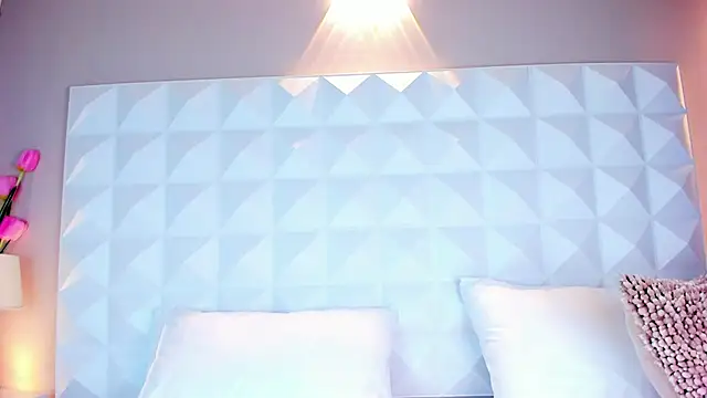 Snapshot of CaitlynCouper chatting on 01-20-25, 05:06 CaitlynCouper online show from 01-20-25, 05:06