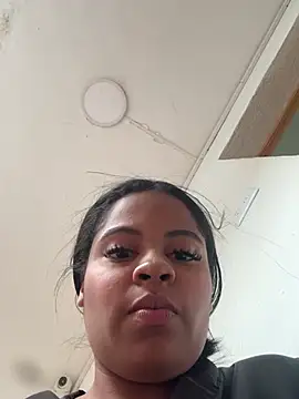 Snapshot of SussiSotto chatting on 12-21-24, 06:44 SussiSotto online show from 12-21-24, 06:44