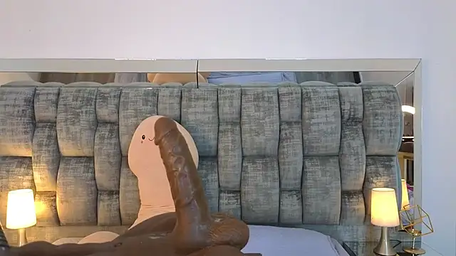 Snapshot of SussiSotto chatting on 12-29-24, 06:16 SussiSotto online show from 12-29-24, 06:16