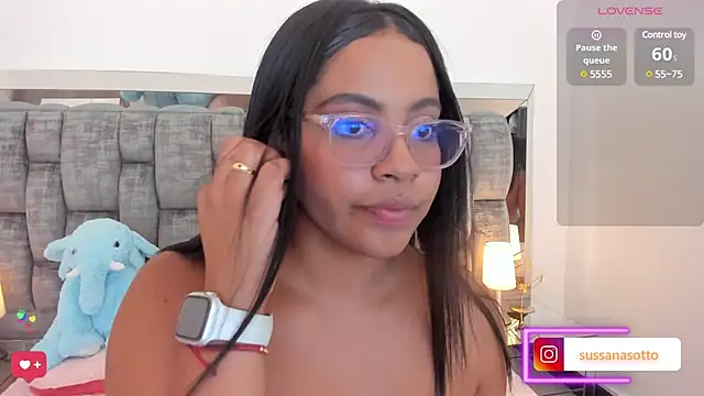 Snapshot of SussiSotto chatting on 02-18-25, 03:21 SussiSotto online show from 02-18-25, 03:21