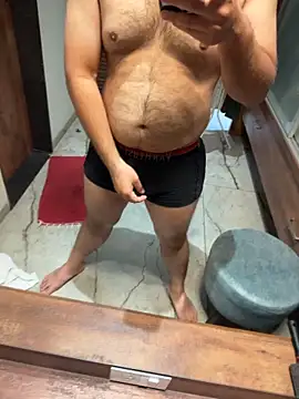 versatile guy01 online show from 02-08-26, 03:21