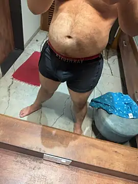 versatile guy01 online show from 02-08-26, 05:05