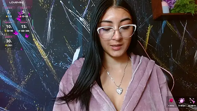 Snapshot of Mariannagp chatting on 02-28-25, 10:39 Mariannagp online show from 02-28-25, 10:39