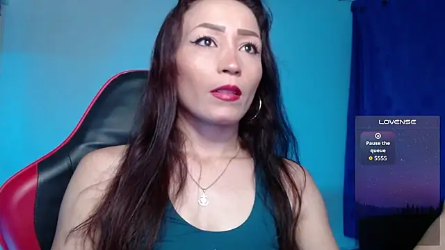 Sara-Guzman1 online show from 02-01-26, 04:22