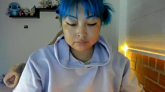 Shaddycute  online show from 11-26-25, 11:00