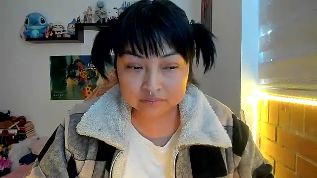 Shaddycute  online show from 02-18-26, 02:57