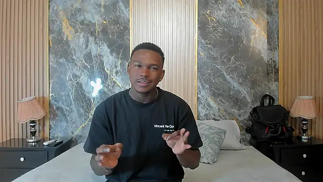 Snapshot of Troykhalil chatting on 03-19-25, 08:11 Troykhalil online show from 03-19-25, 08:11