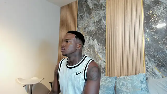 Snapshot of Troykhalil chatting on 03-20-25, 08:19 Troykhalil online show from 03-20-25, 08:19