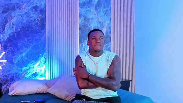 Snapshot of Troykhalil chatting on 09-29-25, 08:13 Troykhalil online show from 09-29-25, 08:13