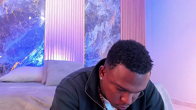 Snapshot of Troykhalil chatting on 10-13-25, 11:05 Troykhalil online show from 10-13-25, 11:05