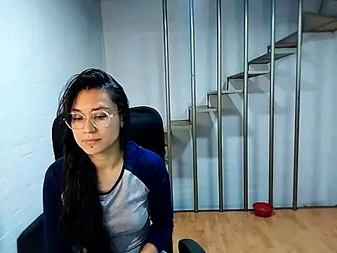 Snapshot of Jessie_Desire chatting on 02-24-25, 12:52 Jessie Desire online show from 02-24-25, 12:52