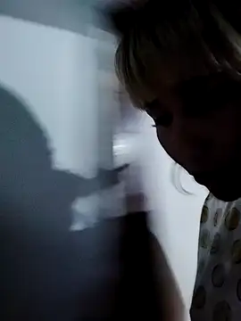 florecita9 online show from 02-21-25, 03:54