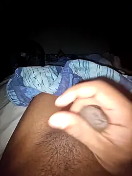 indianhunk2000 online show from 01-01-25, 09:52