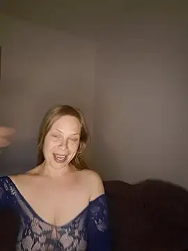 katiestevens online show from 09-26-25, 09:19