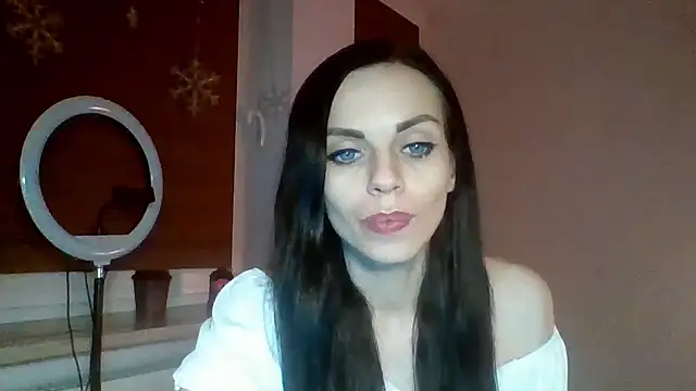 Snapshot of CassieSensual chatting on 12-22-24, 10:15 CassieSensual online show from 12-22-24, 10:15