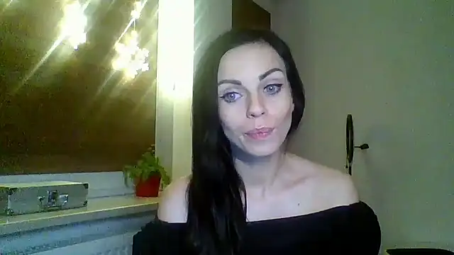 Snapshot of CassieSensual chatting on 01-19-25, 10:17 CassieSensual online show from 01-19-25, 10:17