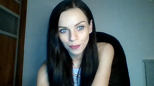 Snapshot of CassieSensual chatting on 02-10-25, 07:17 CassieSensual online show from 02-10-25, 07:17