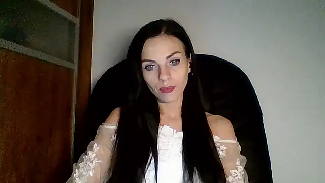 Snapshot of CassieSensual chatting on 02-15-25, 07:17 CassieSensual online show from 02-15-25, 07:17