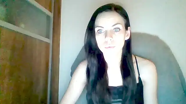 Snapshot of CassieSensual chatting on 02-25-25, 07:25 CassieSensual online show from 02-25-25, 07:25