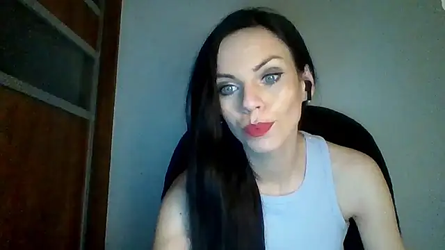 Snapshot of CassieSensual chatting on 02-26-25, 07:16 CassieSensual online show from 02-26-25, 07:16