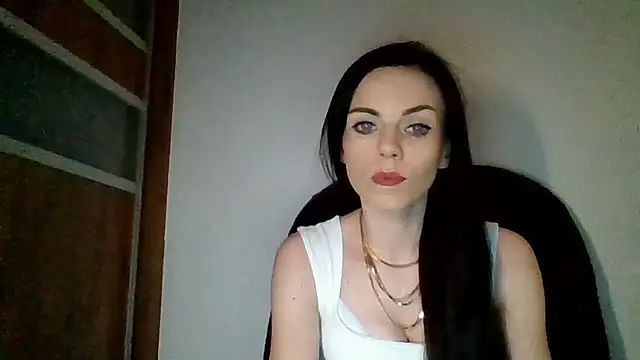 Snapshot of CassieSensual chatting on 03-05-25, 07:06 CassieSensual online show from 03-05-25, 07:06