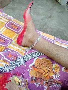 Snapshot of FeltedEuropium chatting on 10-28-25, 09:13 FeltedEuropium online show from 10-28-25, 09:13