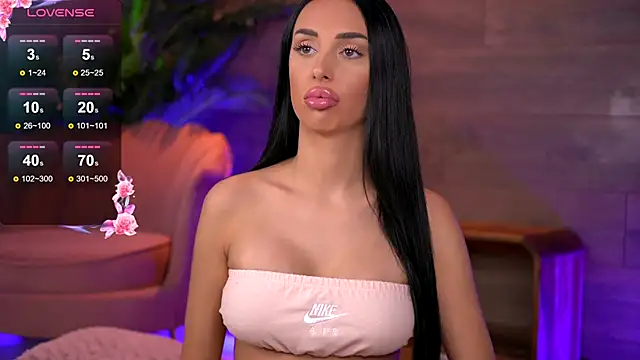 KairaAndrews online show from 10-11-25, 06:50