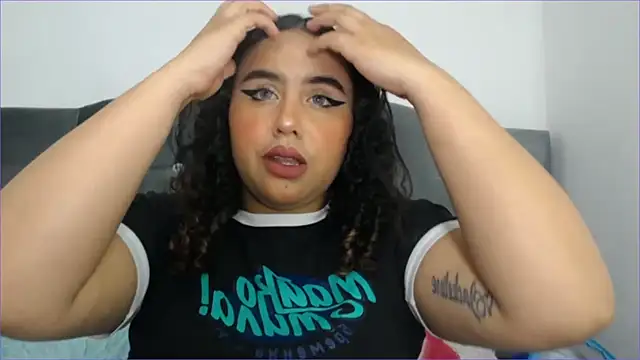 Snapshot of paytonbailey chatting on 02-01-25, 01:51 paytonbailey online show from 02-01-25, 01:51