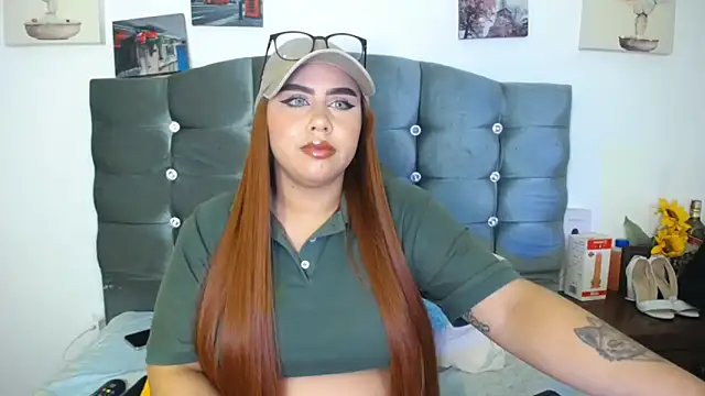 Snapshot of paytonbailey chatting on 10-22-25, 05:19 paytonbailey online show from 10-22-25, 05:19