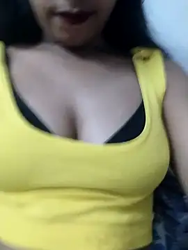 Snapshot of Rashmi_Singhal chatting on 02-23-25, 12:48 Rashmi Singhal online show from 02-23-25, 12:48