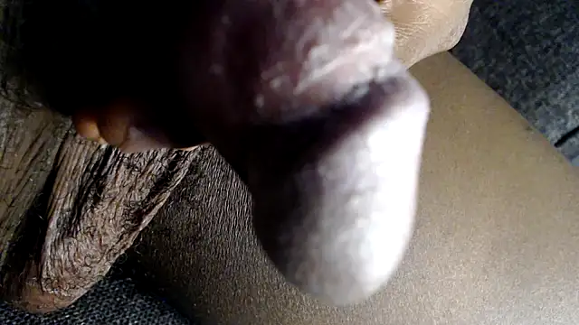 Snapshot of hoittytoittyxx chatting on 10-14-25, 08:42 hoittytoittyxx online show from 10-14-25, 08:42