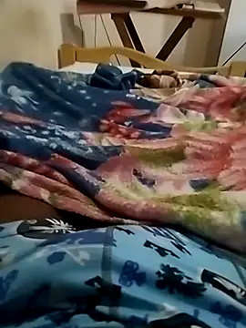 Snapshot of Pua009 chatting on 09-17-25, 01:13 Pua009 online show from 09-17-25, 01:13