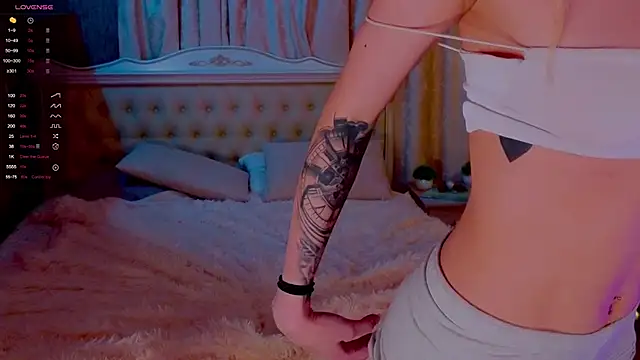 Snapshot of Saillise chatting on 12-22-24, 12:07 Saillise online show from 12-22-24, 12:07