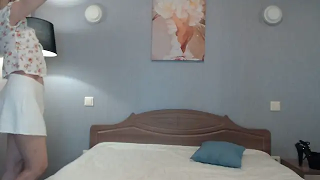 Snapshot of AvelinaLeoni chatting on 02-08-25, 03:53 AvelinaLeoni online show from 02-08-25, 03:53