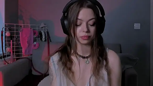 Snapshot of hype_meal_home chatting on 09-20-25, 03:57 hype meal home online show from 09-20-25, 03:57