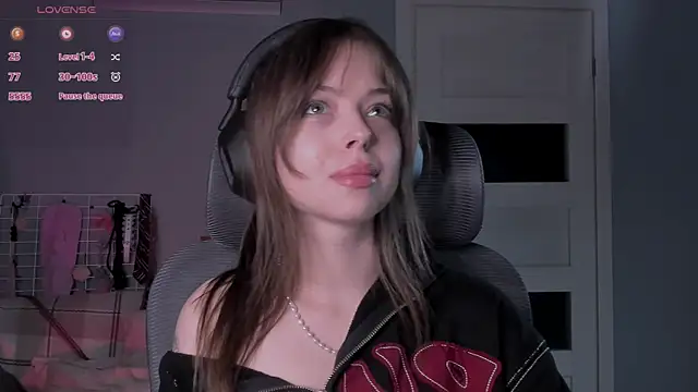 Snapshot of hype_meal_home chatting on 10-20-25, 08:42 hype meal home online show from 10-20-25, 08:42