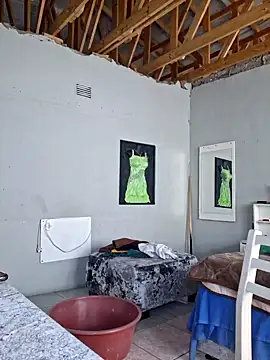 Snapshot of LaughRiotX chatting on 10-04-25, 05:49 LaughRiotX online show from 10-04-25, 05:49