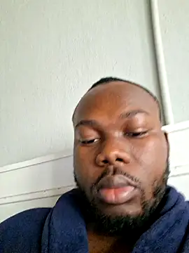 Snapshot of LaughRiotX chatting on 10-21-25, 05:19 LaughRiotX online show from 10-21-25, 05:19