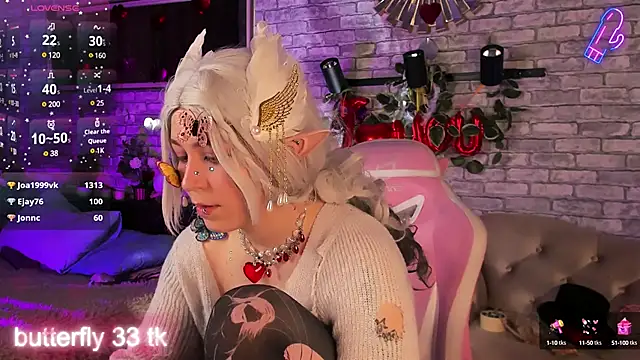 Snapshot of Alex_Howell chatting on 03-09-25, 03:11 Alex Howell online show from 03-09-25, 03:11