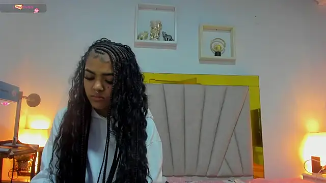 vahiolet fuentes online show from 12-04-24, 03:04