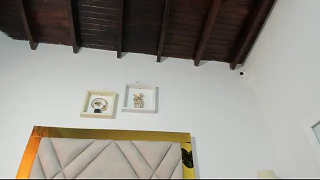 vahiolet fuentes online show from 02-11-25, 07:16