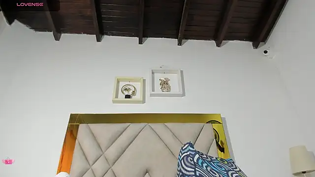 vahiolet fuentes online show from 02-12-25, 07:13